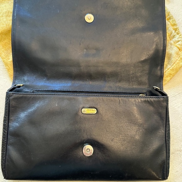 Fendi Clutch - Picture 3 of 5